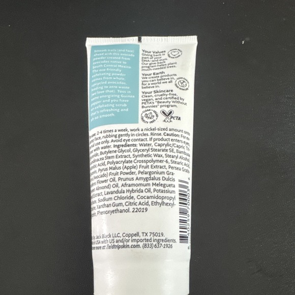 Fieldtrip Energizing Face Scrub Smooth Trails Avocado Powder 3 oz Vegan Clean - Picture 3 of 5
